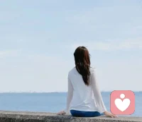 人生总有一段路，需要独自跋涉，那些无人陪伴的时光，不是孤独，而是沉淀，熬过去，便是成长。配图