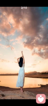 我很喜欢一句话：所谓情商高，就是让别人舒服。这世间所有舒服的关系，本质上都是一场降维的温柔。你不必改变自己的高度，但可以调整说话的温度；你无需放弃自己的立场，但可以改变表达的角度。