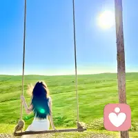 你不用假装坚强，不用硬撑乐观。
那些说不出口的委屈、深夜翻涌的情绪、无人理解的疲惫，我都愿意安静接住。
不评判、不打断、不劝你坚强，只做你最安心的倾听者。
你说，我听。配图