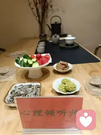 开业福利限时开启✨
我是云舒听澜，持有中国心理卫生协会心理咨询师、健康管理师、家庭教育指导师相关资质。历经人情冷暖，结合专业心理学知识和自身成长阅历，帮你梳理原生家庭困扰、亲子矛盾、亲情拉扯、精神内耗，不带评判认真倾听你的心事。

开业特惠，现阶段咨询费率0.2元/分钟。全程保护隐私，给你安心的倾诉空间，期待陪你解开心里心结，慢慢接纳自我。