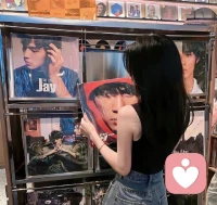 这个世界应该是有趣的
不然我也不会整天都想着玩🏵️配图