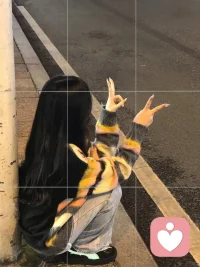 人犟损财，马犟损力。配图