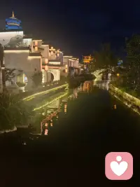 有时，我们缺的不是解决方案的锦囊妙计，而是一个愿意安静听你诉说的倾听者。配图
