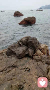 有些人， 只适合遇见，不适合拥有；有些事，只适合经历，不适合回忆。配图