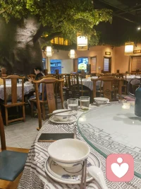 有些事，不是原谅，而是算了；有些人，不是忘记，而是放下。放过别人，其实是放过自己。心空了，快乐才能住进来。配图