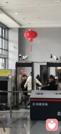 又是一年离家的日子，理想只能在远方吗？配图