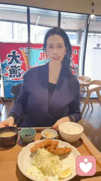 今天是五一国际劳动节。祝友友们节日快乐啊！好心情照常营业、坏心情永久停业。一切尽意万事如意。朋友，你如果寂莫了知心姐陪你聊聊啊配图