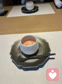 朋友，你不必非常出色，只要在很长时间内能够掌控自己的情绪就足已，因为你活得通透。知心姐性格随和善于人际情感，助姐妹越来越好顺又顺。配图