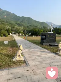 回了趟故乡北京又去见睡在长城脚下的亲人，感悟深深。人生就是来地球上暂时坐一坐体验一下酸甜苦辣何必当真呢？爱自己才是活着的意义，不要物化钝化弱化自己。姐姐也想听听你说的…配图