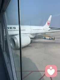 回了趟故乡北京又去见睡在长城脚下的亲人，感悟深深。人生就是来地球上暂时坐一坐体验一下酸甜苦辣何必当真呢？爱自己才是活着的意义，不要物化钝化弱化自己。姐姐也想听听你说的…配图