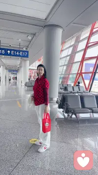 所谓高能量体质，不内耗不纠结也不软弱不断为自己赋能不断憧憬美好不断绽放，才能迎来无限可能。知心姐满满的能量始终进行時：你想接收吗？配图