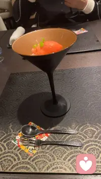 情绪是流动性的，按纳倾听它就会平静的流动着；抗拒阻断它就会汹涌澎湃。知心姐会带给你平而静的心流