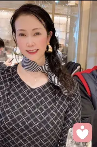 通人性者通幸福，它来自于生活中点点滴滴的愉悦感。当然自己要悦己才能向他人传递悦感，爱自己永远是终身事业。知心姐会教你变得聪慧。