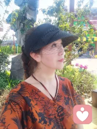 简单到复杂，是前半生的阅历。
复杂到简单，是后半生的修行。
看透复杂是一种能力，选择简单是一种境界。
用心倾听与陪伴，遇见有缘的你，成就更好的自己。
​配图