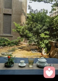 人生旅途上，我们总是忙于认识各种各样的人，但最有价值的遇见，莫过于在某一瞬间，重遇了自己。
那一刻～你才会懂，走遍世界，不过是为了找到一条走回内心的路。配图