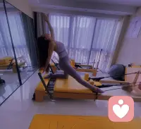 ≈普拉提的日常≈

跳跃的汗水，疾驰的速度，释放的激情，运动之中，找寻真我……
雕琢自己的过程确实很痛，需要面对真实的自己和瓦解过去的习性。
在每一个觉知里觉察，改变！！

早安～加油！💪💪配图