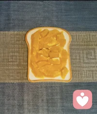 自制鲜榨果汁:

满满的维生素，酸爽可口，喝进去的都是阳光能量！[色]