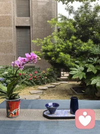 心理学中有一个概念叫做“心理边界”，它指的是一个人在心理层面上，所设定的一种区分内部世界和外部世界的界限，也可以说是用于自我与他人的界限。配图