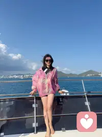 你不必硬撑，我在这里，接住你的所有情绪配图