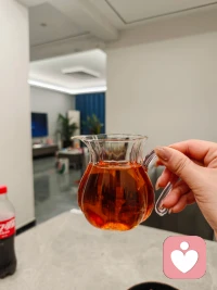 所有人都在忙着赶路，只有我在享受此刻的独处配图