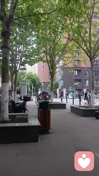 今天的我
是啊，我们早晚都会老去， 时光从不会厚待谁。 我们之所以不惧怕时间的侵袭， 是因为有比时间更炙热的存在 。放过那个曾经犯过错的自己，愿今后的日子里，每天都很好，，，配图
