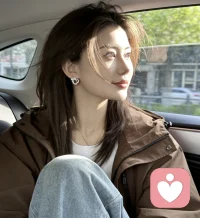 春风徐徐，阳光明媚的春天，好想和你约会！