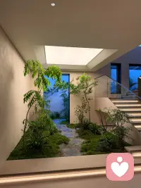 不必逼自己时刻清醒、坚强，允许心里藏着细碎的疲惫与委屈，本就是人之常情。配图