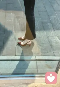 很多时候，我们不是想要一个答案，只是想要一个回音。哪怕只是一句：我在配图