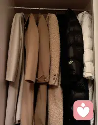 我们总习惯了把“我没事”挂在嘴边，却把所有的委屈，留给了深夜的被窝。配图