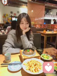 生活不是选择，而是热爱，把自己还给自己，把别人还给别人，让花成花，让树成树。配图