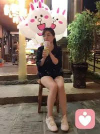 做个向阳而生的人
心中有向往
脸上有微笑
不被自己拘束在框架里
做个没心没肺的人
洒脱而又充满力量配图