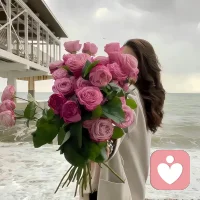 “为什么有的夫妻越过越好”
有的夫妻越过越累呢！
 
一位丈夫是这样说的：
首先不管何时何地
都要护着自己的老婆
女人和你过日子
不是要你多有钱、多出色
要的是被呵护和被偏爱
在抱怨自己老婆的时候…
先想想自己
有没有给过对方足够的爱和尊重！
 
其次婚姻不是举行个仪式就结束了…
陪伴才是最长久的告白
你越爱她 她就对你越温柔
你越对她好 她就越贤惠
你要明白
先有好丈夫 才有好妻子
作为男人 你要懂得“沟通”
“沉默”是没有用的！
和自己老婆没话说
跟别人却能聊得火热
老婆一开口 你就不耐烦
这样的婚姻是不能长久的…
 
一定要记住：“男人护妻，无人敢欺”
任何人教育自己的老婆都不行
父母不行、兄弟姐妹更不行
别人怎么说自己都无妨
但对老婆指指点点，绝对不允许
她的不足找我谈，她的错误找我算
她说错话我道歉，她受委屈我必管
先不管谁对谁错，站队妻子不会错
因为你家人很多，而她却孤身一人
女人在婆家的地位取决于男人护妻的程度
无论何时，都要为自己老婆撑腰
你越挺她，她越能理解你和接受你的家人
先有丈夫的护妻之意，兜得住风风雨雨
才有妻子的顾家之情，生活的甜甜蜜蜜！配图