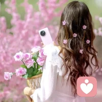 强大的人给出的爱是允许
恐惧的人给出的爱是控制
丰盛的人给出的爱是滋养
匮乏的人给出的爱是期待
外求的人给出的爱是教化
内求的人给出的爱是感化
自私的人给出的爱是筹码
慈悲的人给出的爱是看见
智慧的人给出的爱是启发
无知的人给出的爱是打压
这个世界上真爱只有一种，
就是无条件的爱。
无论你做什么不做什么，
我都会无条件的爱你！配图