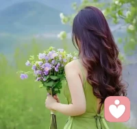当你越来越优秀时，就会慢慢理解身边的每一个人。没有好坏，没有对错，只是大家处在不同的频率，做了不同的选择。世界上最珍贵的三个词：认真、坚持、感恩。认真的人，改变了自己；坚持的人，改变了命运；感恩的人，留住了幸福。配图