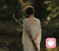 爱是前行的底气，而非困住人的枷锁，
爱是让你能在平淡生活里坦然，卸下所有伪装，
在良缘未到的日子里做好自己，
终会有人只因是你，便偏爱你。