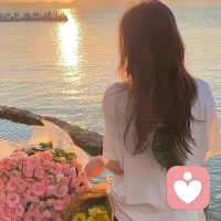 允许自己偷懒，
也允许自己平凡。
和自己同频，
其他万籁芸芸！配图