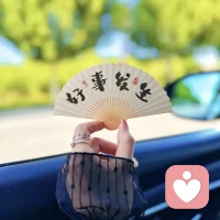 当你不知道干什么的时候，不妨找我聊聊天，反正大家都不熟悉，也不认识，可以畅所欲言，我就是你放在海洋中有回应的玻璃瓶。配图