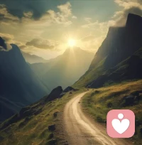 心有微光，不惧前路漫长。配图