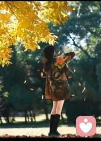 心要像伞一样，撑得起，收得住。我们终究会在各种事与愿违里学会自渡。接受生活的伤，更要继续仰望生活的光🌸🌸