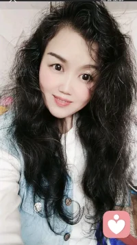 情绪不该被压抑
心事值得被倾听
我在这里，等你把心里的话都说完配图