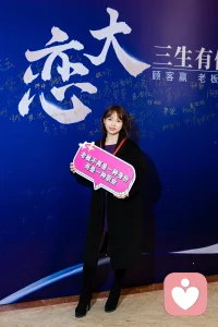 当你孤单时会想起谁配图