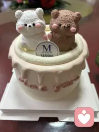 不评判、不指责、不急躁，只安安静静听你说话。

你可以把没处说的委屈、藏在心里的烦恼、深夜翻来覆去的心事，都放心交给我。
我懂那些说不出口的疲惫，也懂那些无人理解的情绪。

在这里，你不用假装坚强，不用事事懂事。
我会认真接住你的每一句话，陪你慢慢梳理、慢慢释怀。

愿做你黑暗里的一盏小灯，
迷茫时的一双耳朵，
难过时，一个愿意一直陪着你的人。