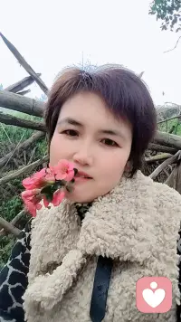 一年之计在于春，一日之计在于晨，美好的一天又开始了，希望大家多一份心情看美景，少一份优愁养心性配图