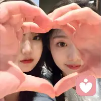 ＂闺蜜”超越了一般朋友的定义，代表着一种深刻的情感联结。‌‌‌
情感纽带与支持‌：真正的闺蜜是‌可以相互倾诉秘密、分享快乐与悲伤的知己‌，在对方遇到困难时会毫不犹豫地伸出援手。从某种意义上说，闺蜜就像是‌另一个自己‌。‌‌‌
‌区分“真闺蜜”与“假闺蜜”‌：并非所有被称为“闺蜜”的关系都具备上述特质。社会讨论中也出现了对“假闺蜜”的警惕，即‌仅有闺蜜的名分，却缺乏真挚情感基础的关系‌。成熟的标志之一便是懂得远离这样的“假闺蜜”。‌‌‌配图