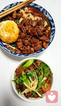 昨天早餐和今天早餐，差别有点大啊……配图