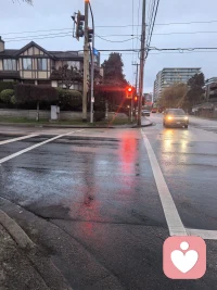 我欲提笔写遗憾 ，只因年少结错缘。
同床异梦十余载，只有苦来没有甜。
知错毁约为时晚，一错再错把儿添。
为了娇儿不受嫌，忍气吞声度余年。
磕磕绊绊十余载 ，心力憔悴日如年 ，
狠心挥刀斩孽缘 ，奈何幼子未成年 ，
待到幼子及成年 ，双亲已是白发颜 ，
为博至亲乐开颜 ，唯有糊涂过余年。
在我哪日与山眠， 来生再也不续缘。配图