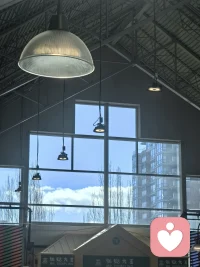 祝你祝我都成为高知悍妇
当我不计较的时候，怎么样都可以
可是当我决定掀桌子的那一刻就算自损一千，我也要伤你八百
低认知的人是接不住真诚的
他们会蹬鼻子上脸，认为你好拿捏
但是我真诚对人
是为了最后我掀桌子的时候问心无愧配图