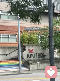 独处这个事
​你介意了，它就是孤独
​你享受了，它就是自由配图