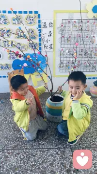 每个家庭都有老人和孩子的笑声；
个人觉得那种和睦是无比的幸福。配图