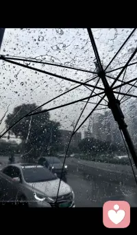 雨落人间，风拂窗前
心事轻缓，岁月安然配图